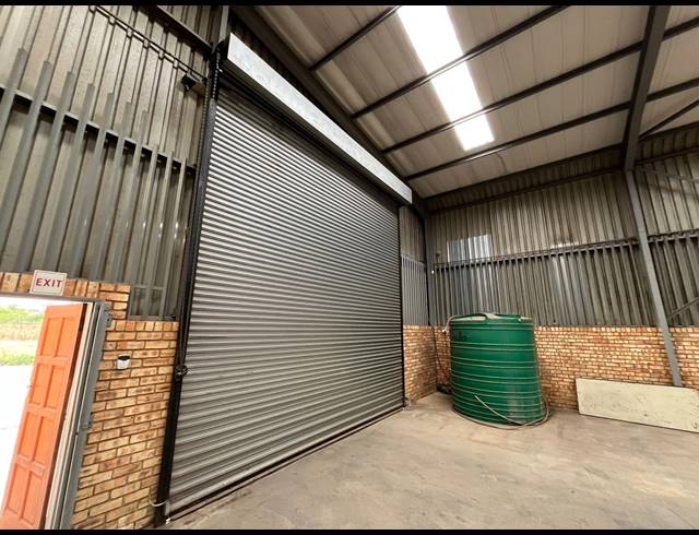 680M² WAREHOUSE FOR SALE IN VULCANIA